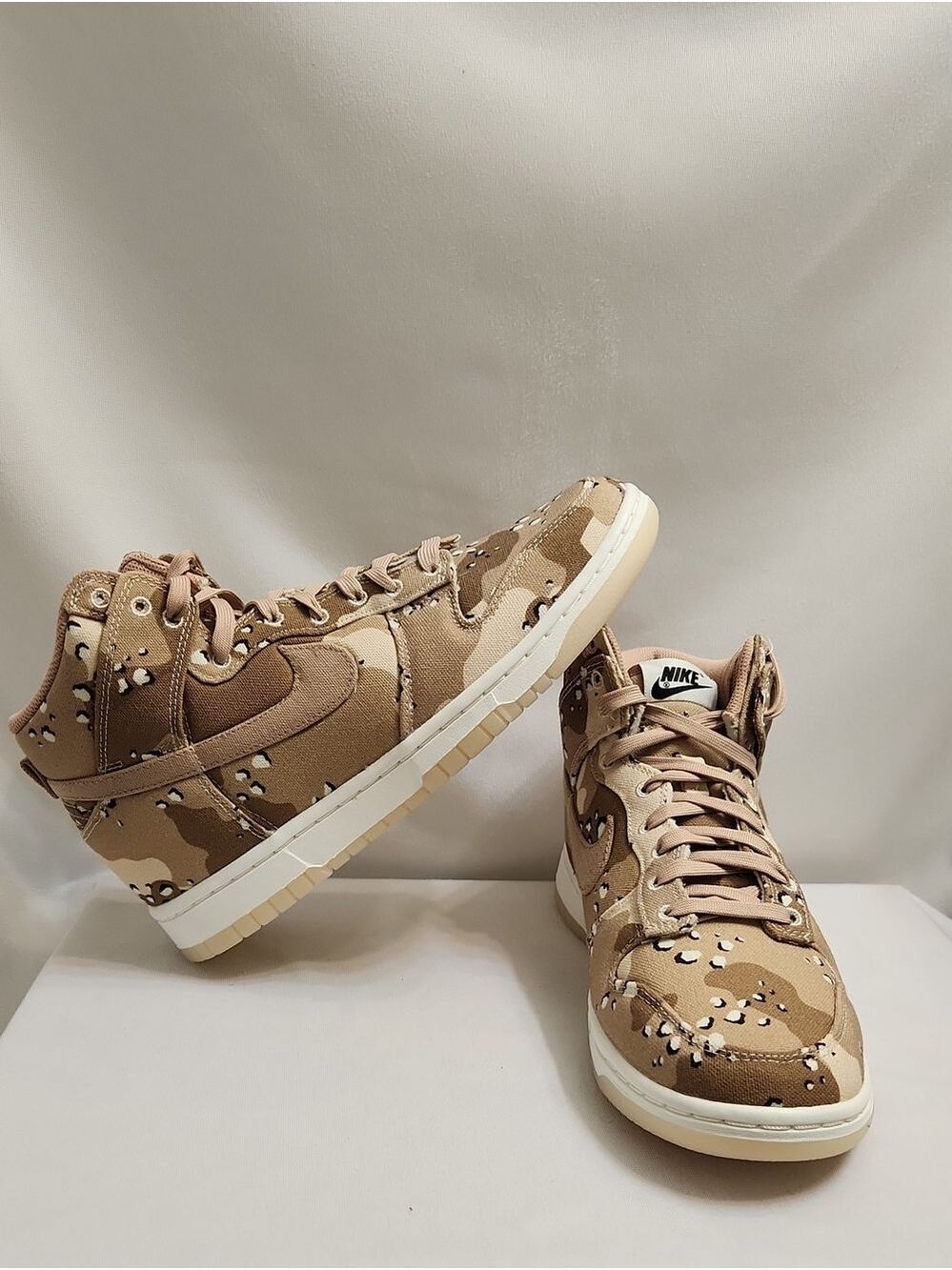Nike Dunk High Desert Camo Canvas Tan Brown Camo Sneakers (W Size 8.5)